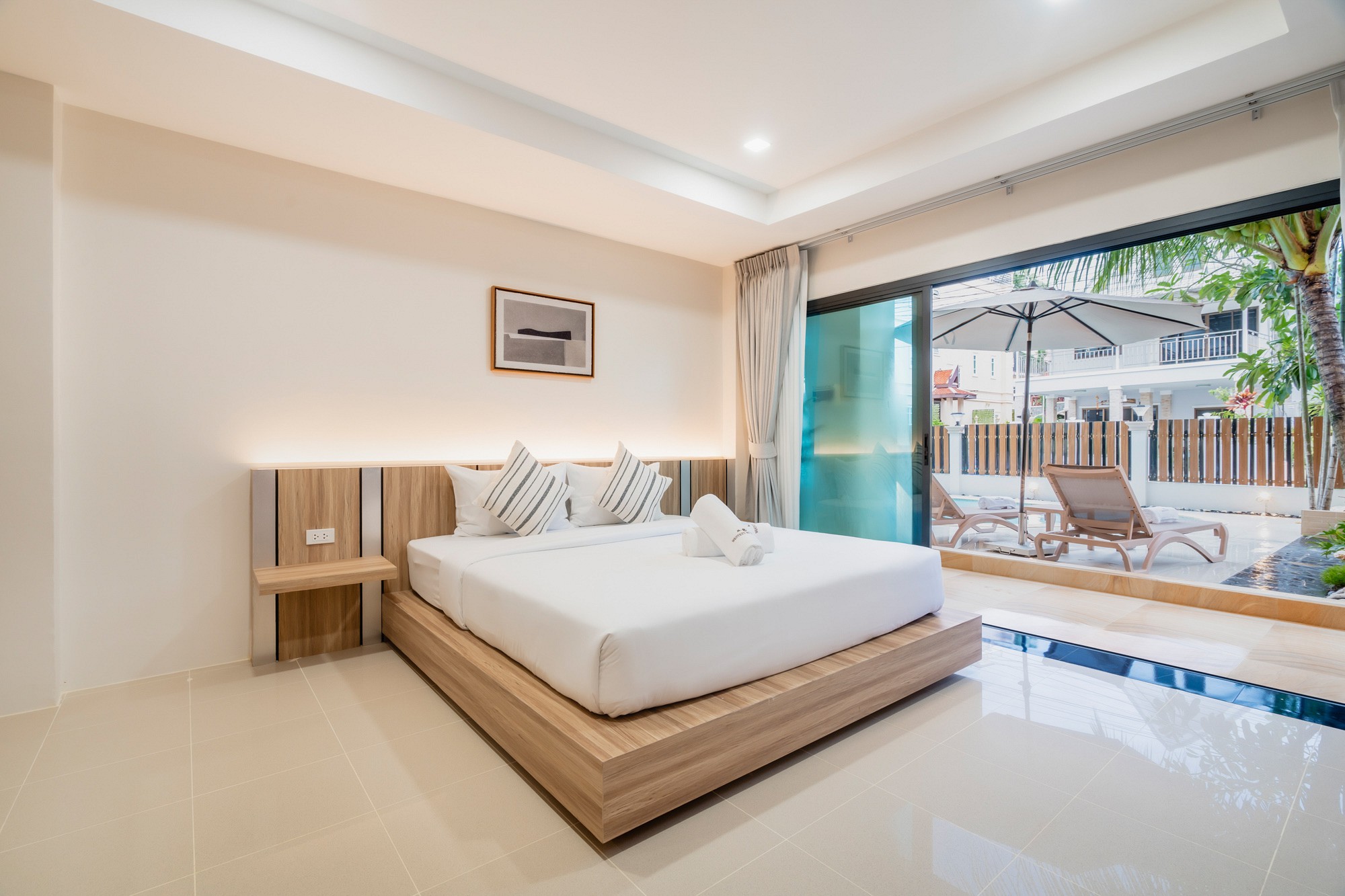 Westkey Patong Hotel