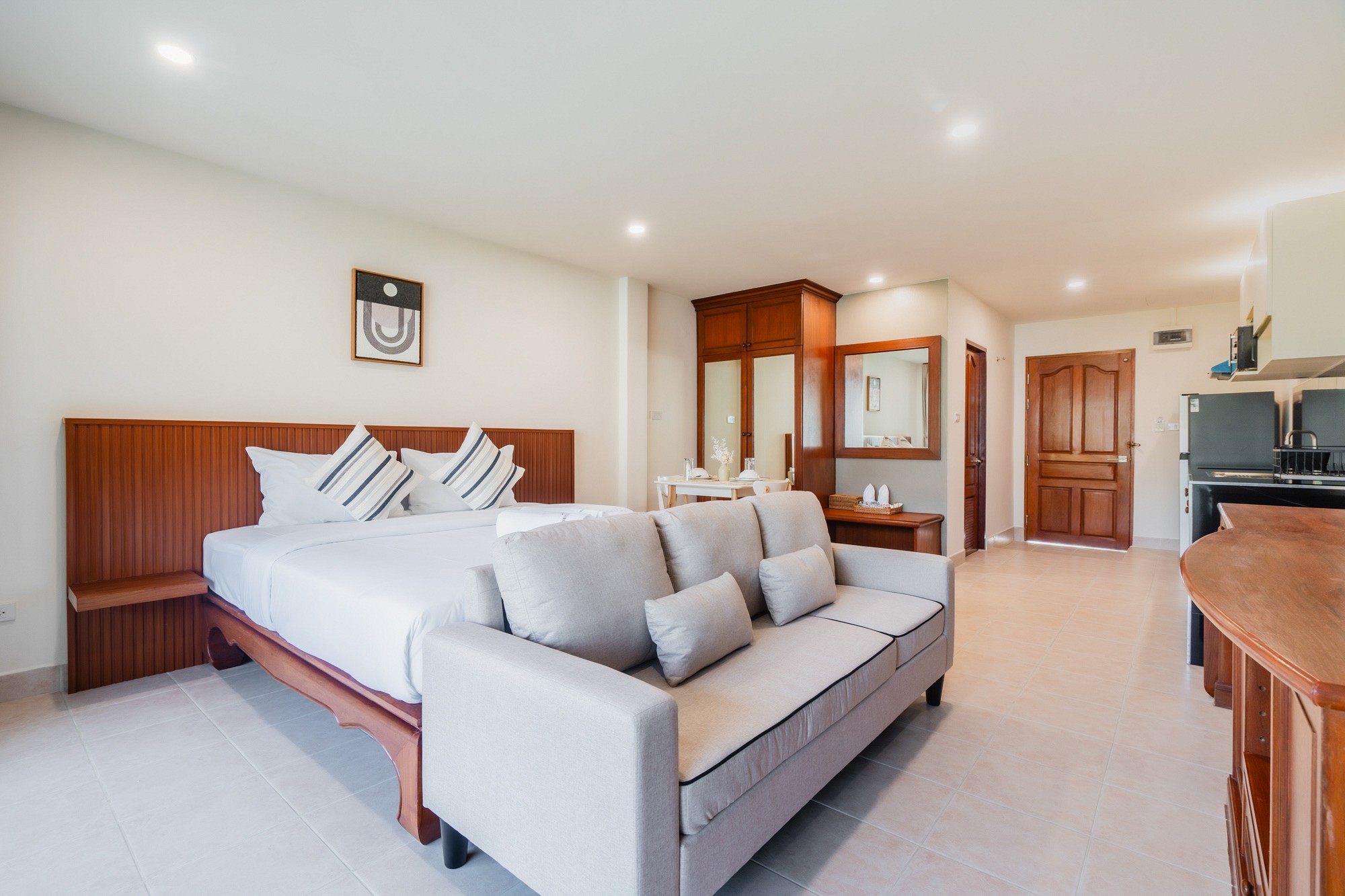 Superior with Kitchenette