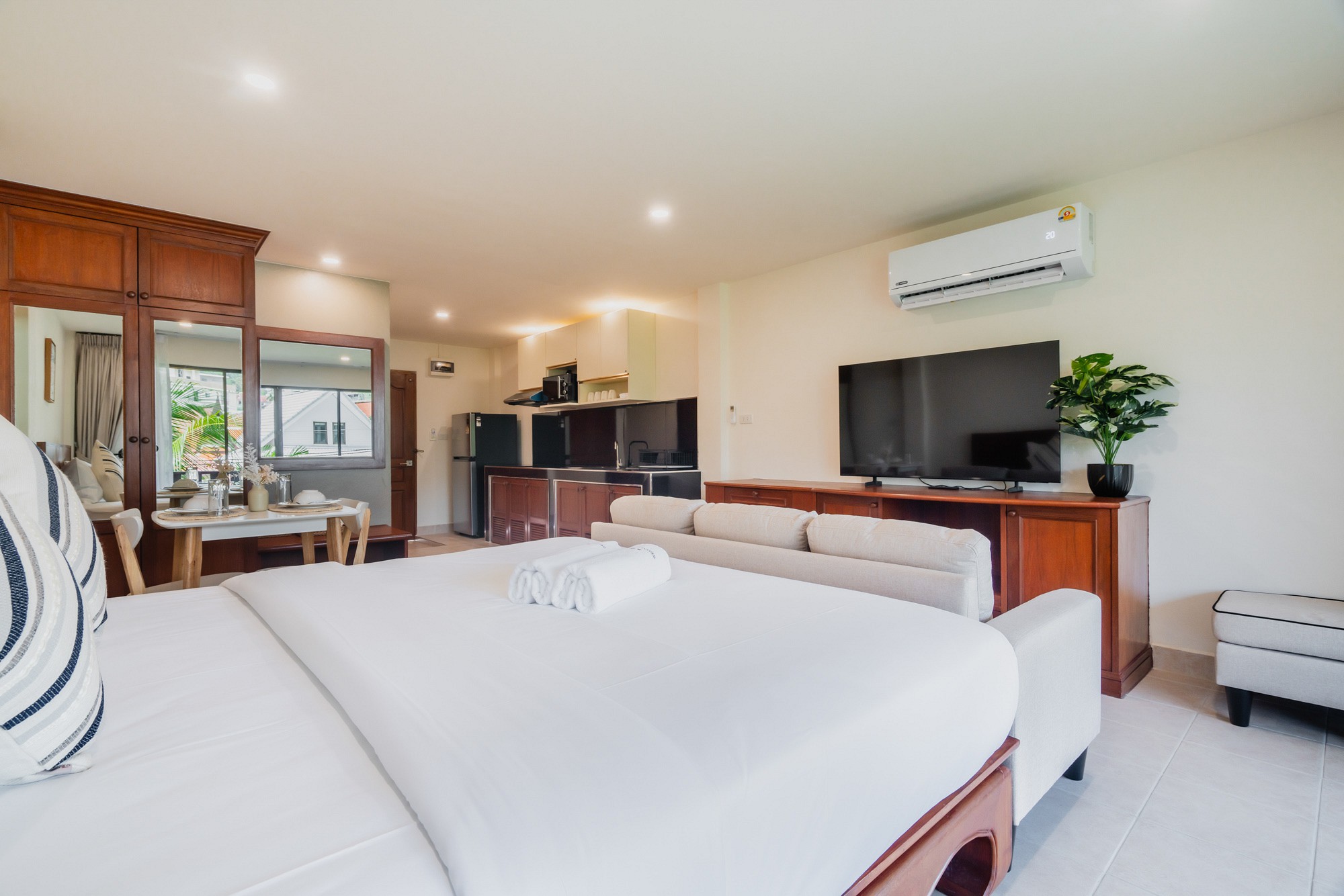 Superior with Kitchenette