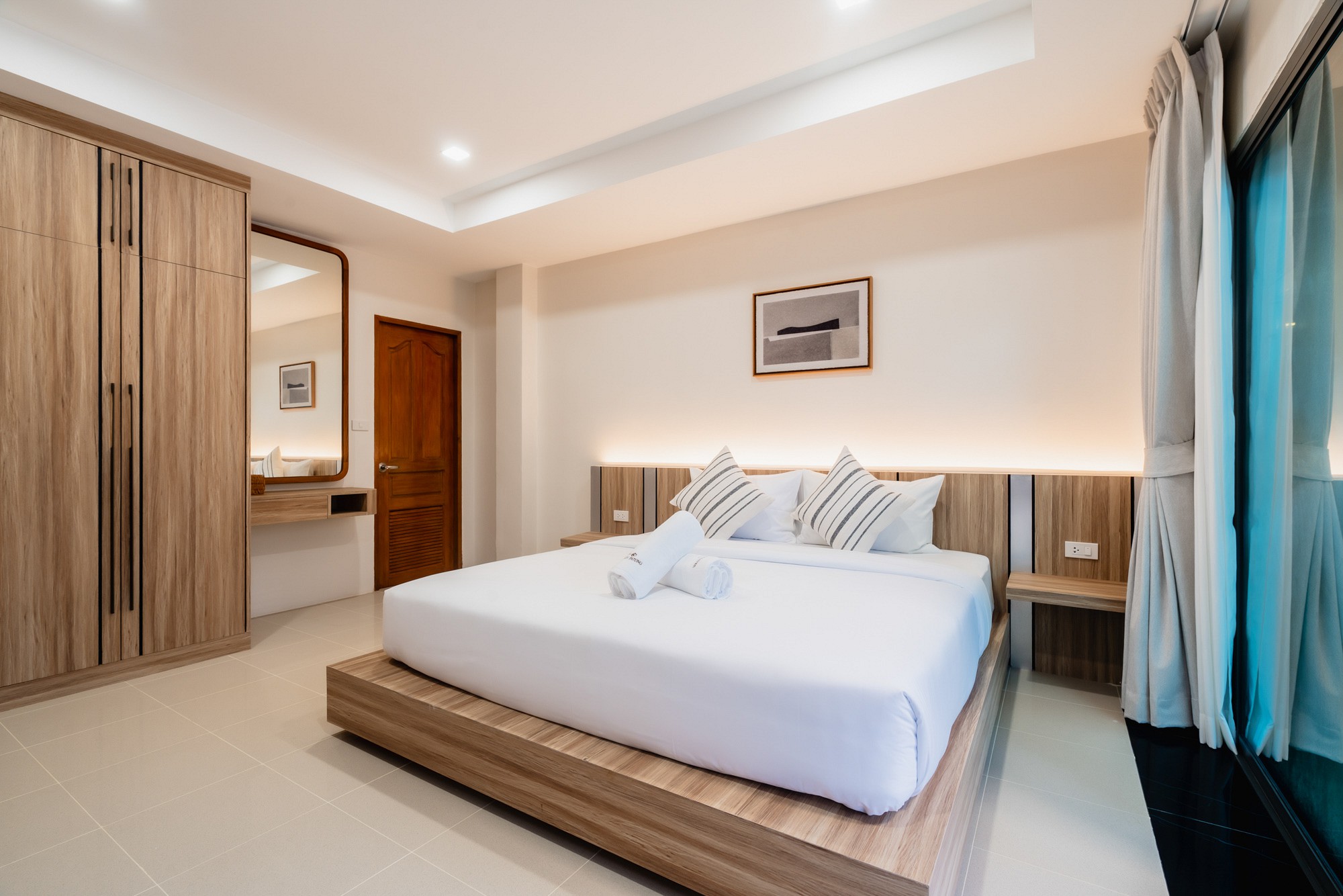 3 Bedrooms Family Suite Pool Access